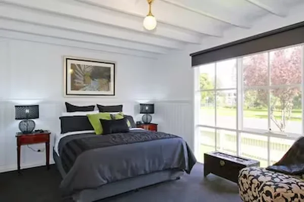 Experience Creek Cottage Bed & Breakfast